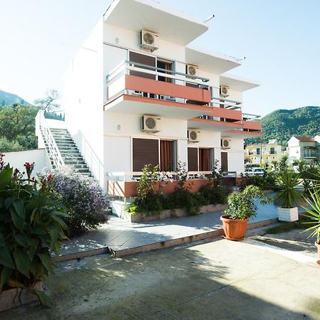 Sunlight Hotel Benitses  Exterior photo